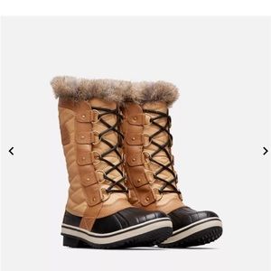 Sorel Women’s Tofino Snow Boot